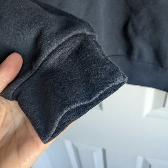 FREE with purchase 🤩 Ottawa sweater. Small. - Picture 4 of 5